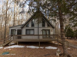 303 Cheyenne Trl, Pocono Lake, PA 18347