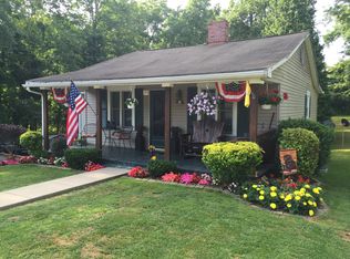 395 Lyon Ave, East Palestine, OH