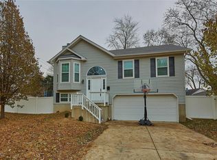 6 Cliff Dr, Saint Louis, MO 63125