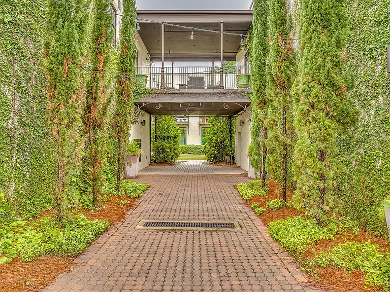 509 Cloverdale Rd #201 — Photo 5