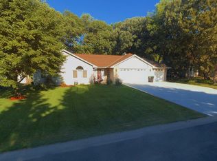 6961 Glenview Ln, Lino Lakes, MN 55014