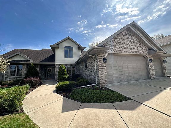 2nd image of 828 Sentinel Dr