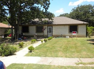10831 Happy Hollow Ln, Dallas, TX 75217