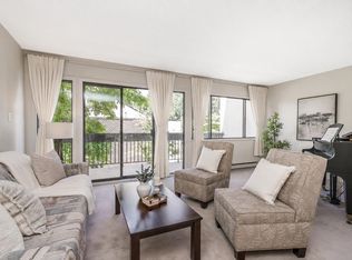 7371 Montecito Dr #8, Burnaby, BC V5A 1R4