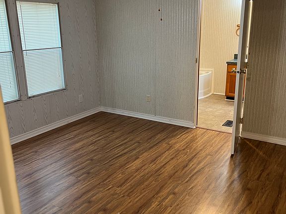 4th image of 42776 Brown Rd