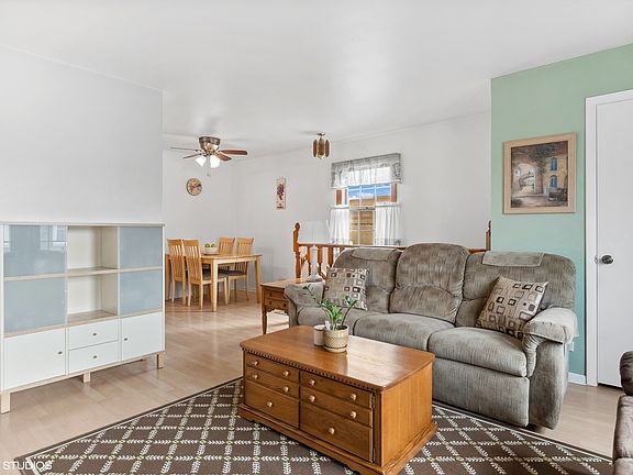 5th image of 756 Gloucester Dr #0