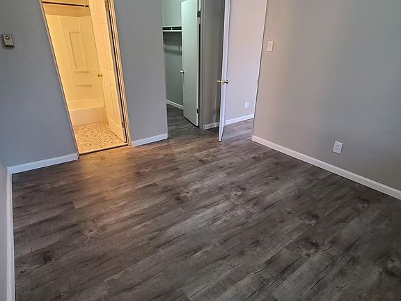 5th image of 3710 Geraldine Ave #3716-1