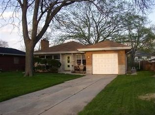 931 S Hillcrest Ave, Elmhurst, IL