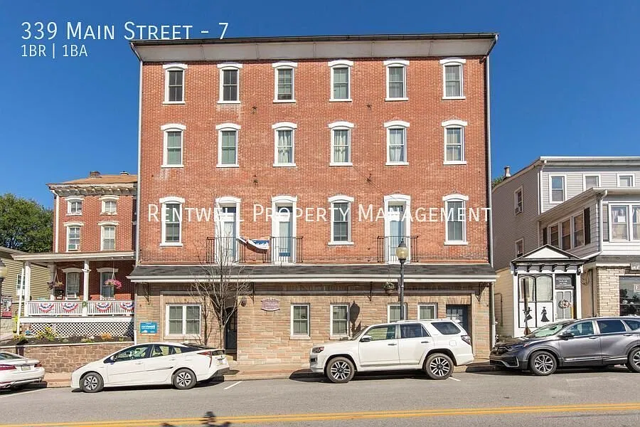 339 Main St #7