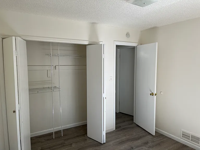 1424 Centennial Dr — Photo 18