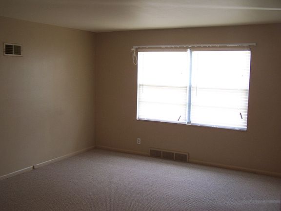 5th image of 6924 Ewing