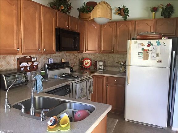 5th image of 13123 Langton Ct