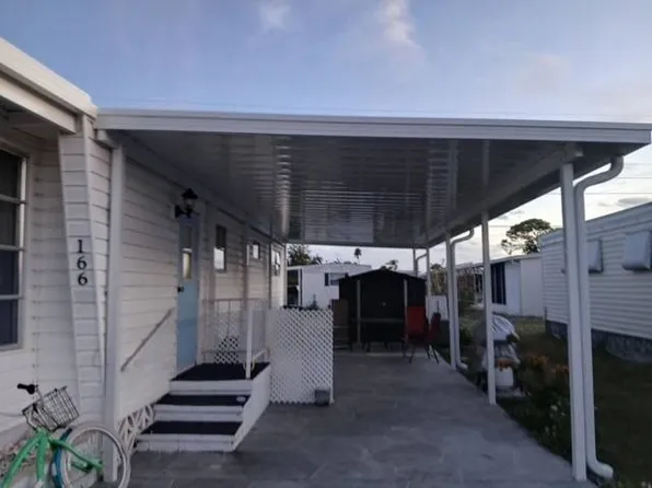 166 4th St W, Nokomis, FL 34275