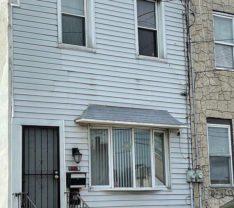 2nd image of 929 So 3rd St