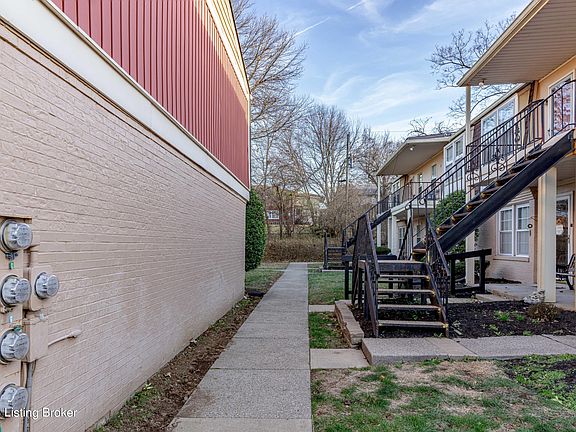 2nd image of 1958 Goldsmith Ln APT 3