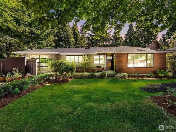 16760 26th Ave SW, Burien, WA 98166