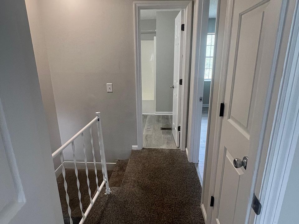 2nd image of 850 4th St SE #820