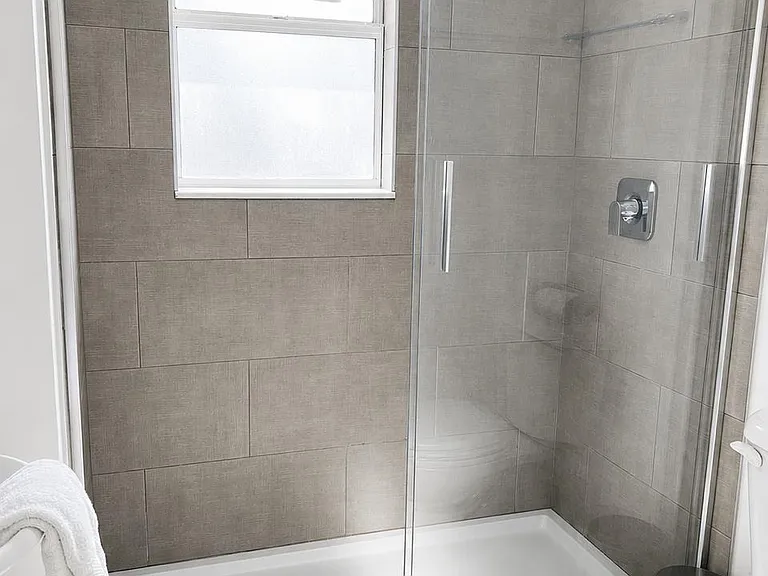 734 Grove St N #1/2 — Photo 8