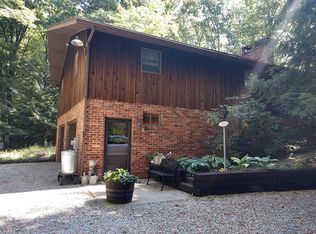 370 Kreinbrook Hill Rd, Acme, PA 15610