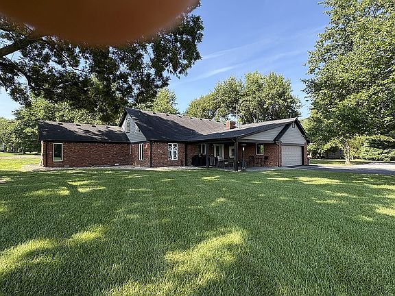 2nd image of 1444 W Demaree Rd