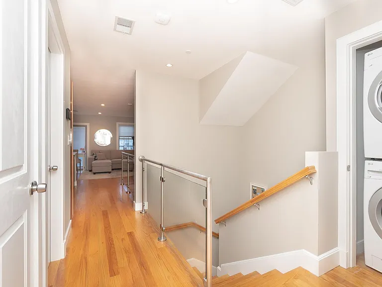 102 D St #3 — Photo 13