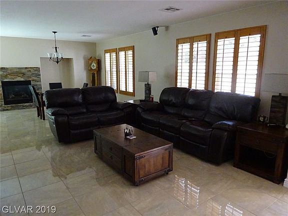 3rd image of 11094 Parete Ct