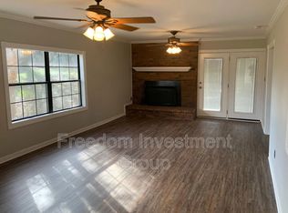 2404 Robinson Rd #1, Knoxville, TN 37923