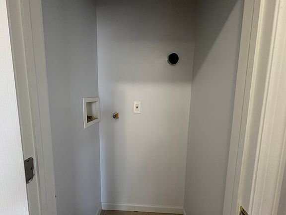 4th image of 431 Martin Luther King Dr #3A