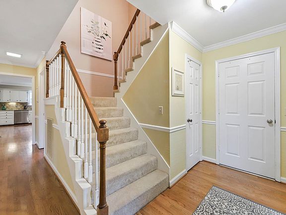 5th image of 1604 Rosewood Ct