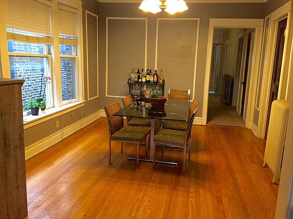 4th image of 1325 W Newport Ave #2