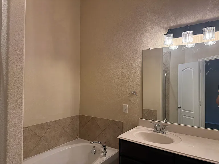 333 Phoebe Dr — Photo 11