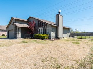 3821 S Narcissus Ave, Broken Arrow, OK 74011