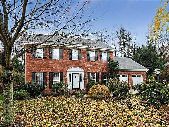 2nd image of 109 Cherrington Dr
