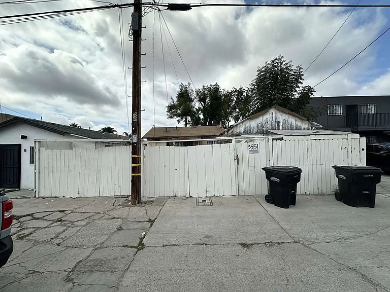 Listing photo