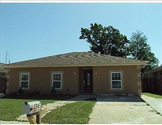 1st image of 4945 Pentland Dr