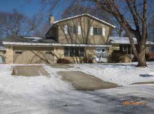 5950 Wisconsin Cir, New Hope, MN 55428