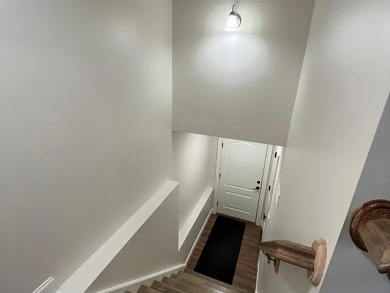 103 Thermos Ave #6 — Photo 24