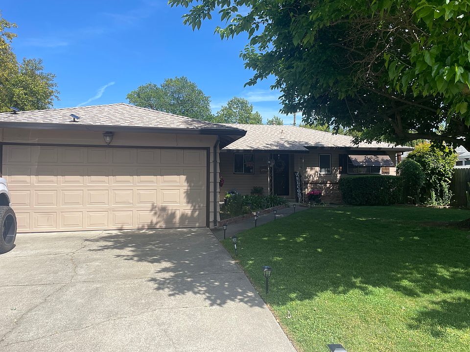 2nd image of 6841 Middlecoff Way