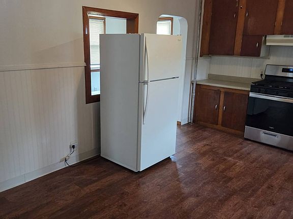 2nd image of 212 N Nanticoke Ave Floor 1