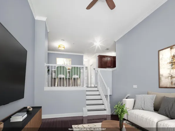 392 Kingston Court image 1 of 24