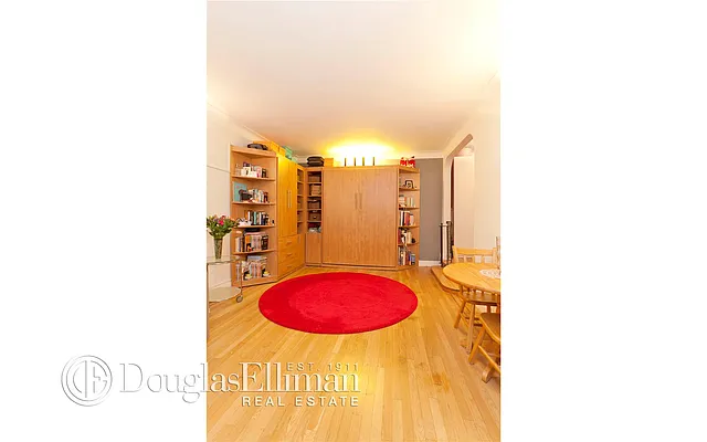 Sold by Douglas Elliman | media 4