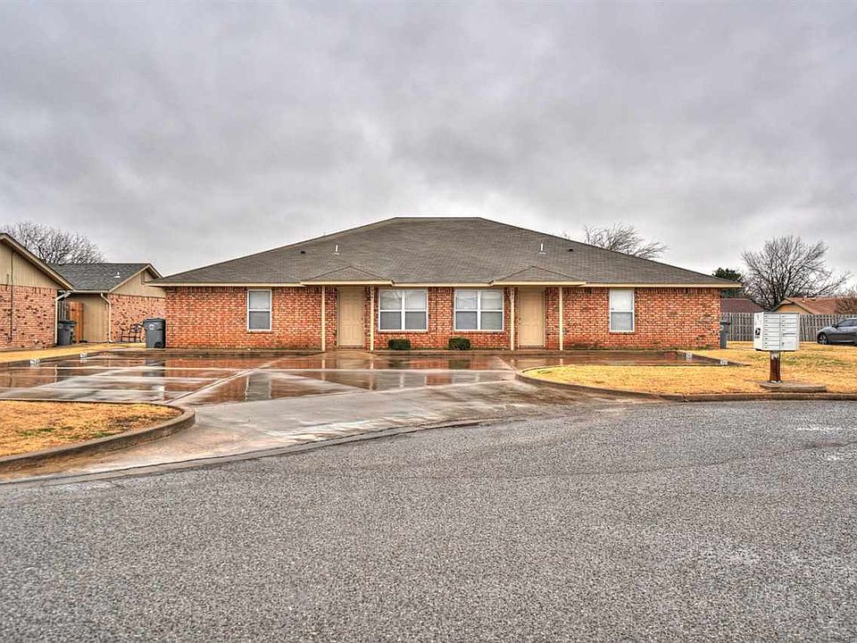1st image of 7942-48 NW Crossland Cir