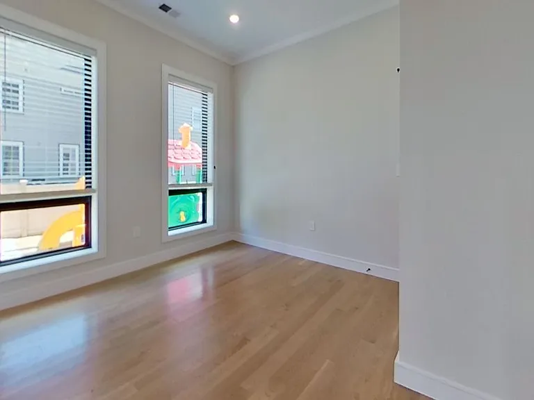 20 Highgate St #3 — Photo 10