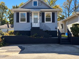 16 Lyric Avenue, Albany, NY 12205