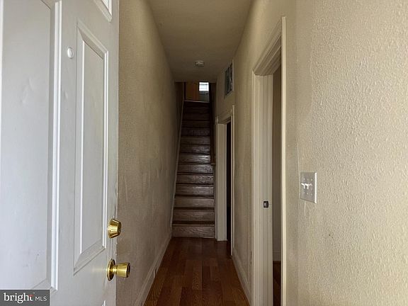 4th image of 3313 Paton Ave