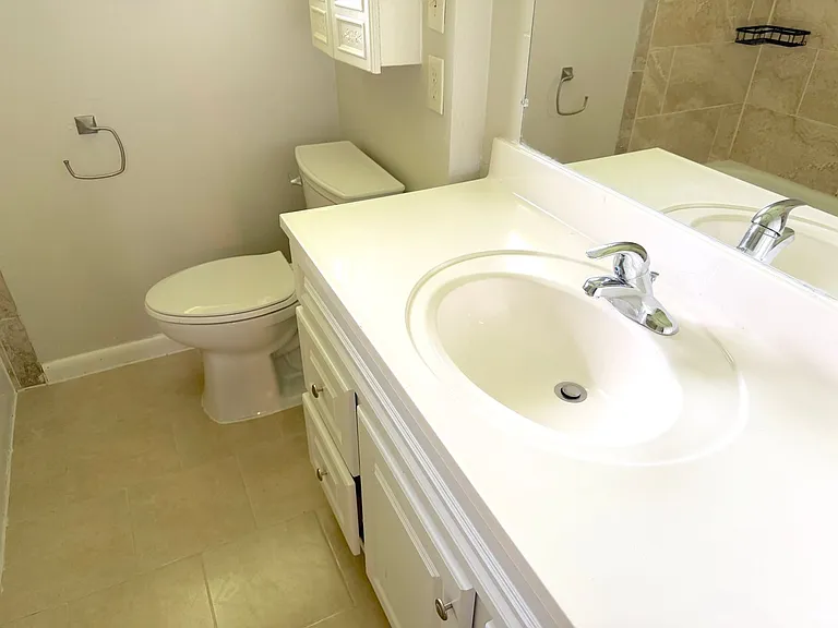 534 Glenvale Dr — Photo 13