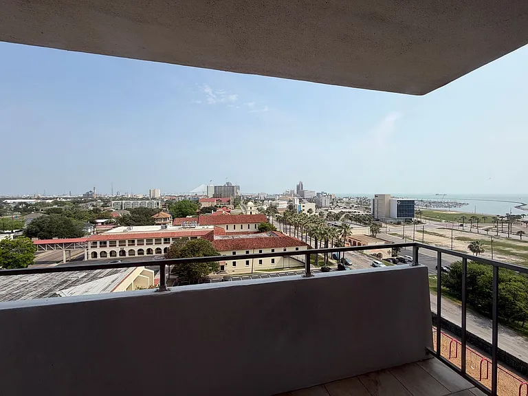 715 S Upper Broadway St #905 — Photo 17