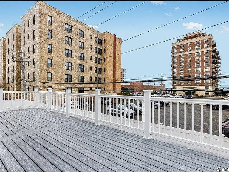 44 W Penn St — Photo 30