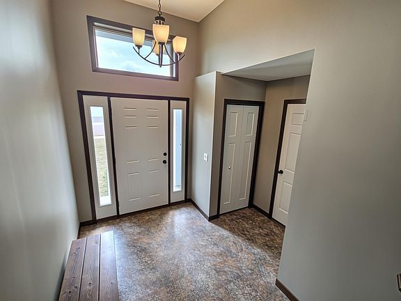 4th image of 15340 Oliva St SE