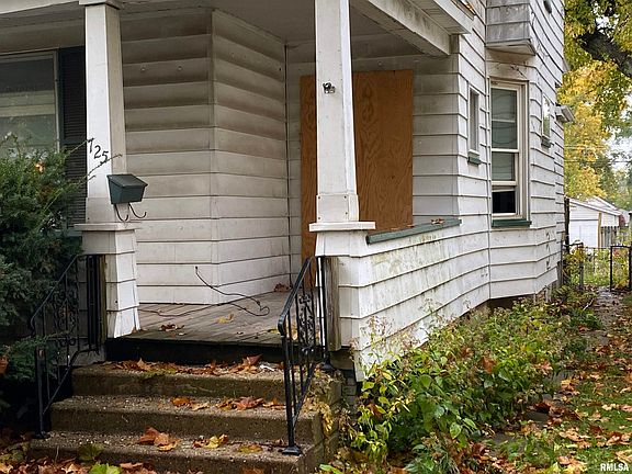 2nd image of 725 E Kansas St